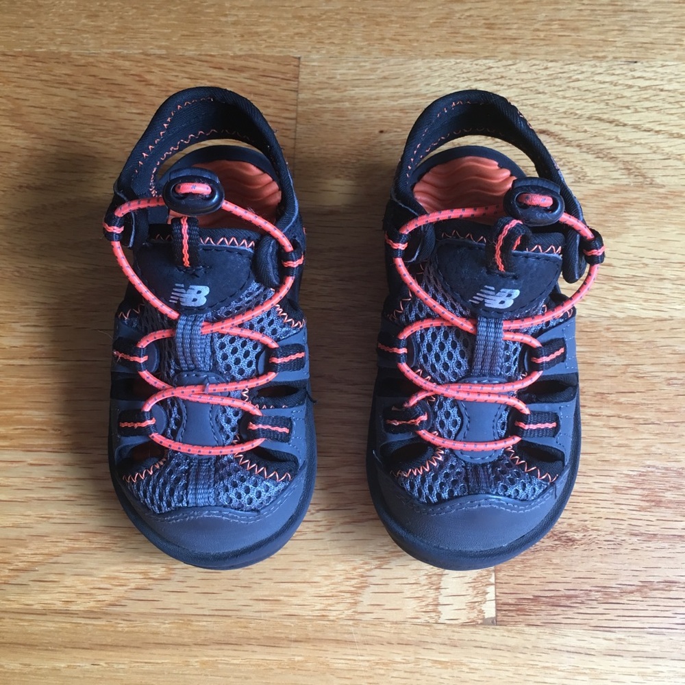 New Balance Adirondack Toddler Sandal 7 Wide